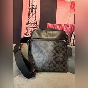 Coach Houston Flight Bag